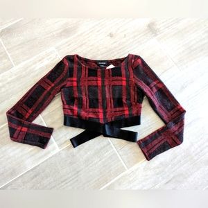 NWT bebe crop knit top